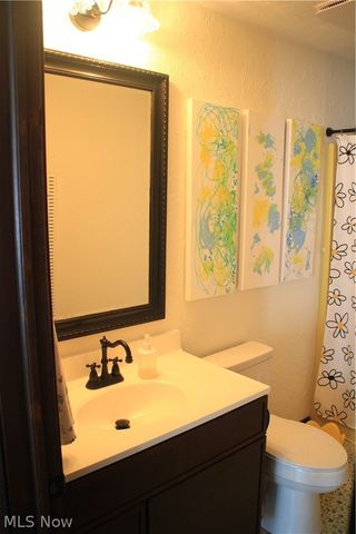 42820 Dellefield Road, Elyria, OH 44035
