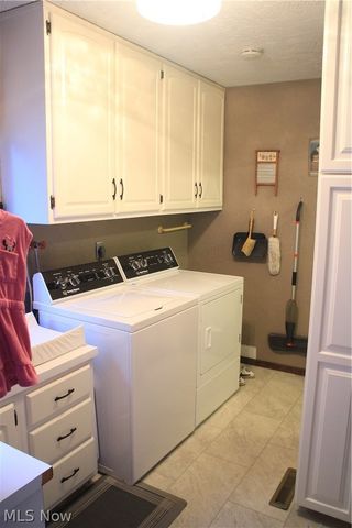 42820 Dellefield Road, Elyria, OH 44035