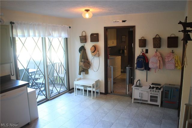 42820 Dellefield Road, Elyria, OH 44035