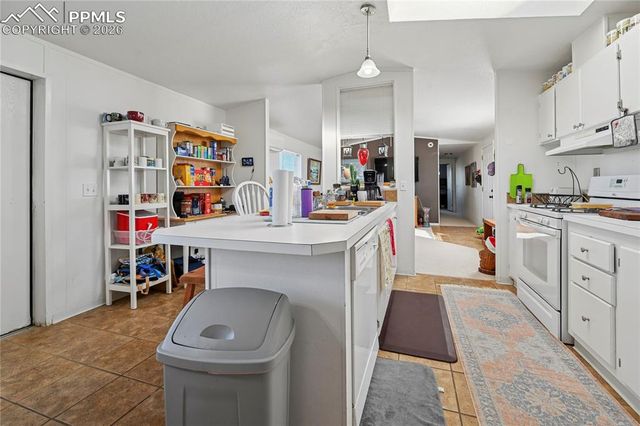 16830 Finch Road, Colorado Springs, CO 80928