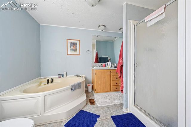 16830 Finch Road, Colorado Springs, CO 80928