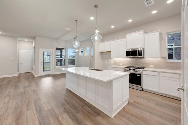 5519 Bonfire Alley, Manvel, TX 77578