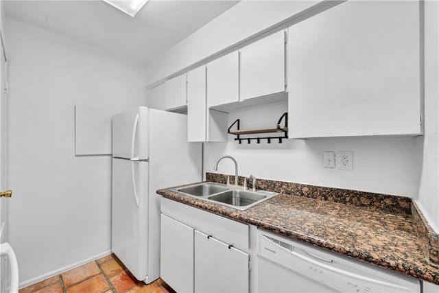 2056 Hidden Lake, Corpus Christi, TX 78412