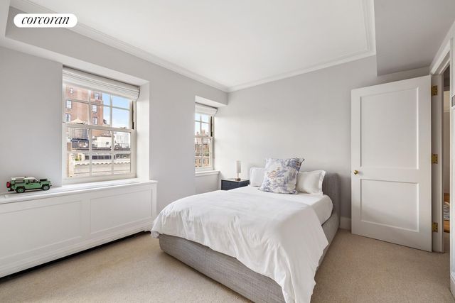 52 E 72ND Street PHA, New York City, NY 10021