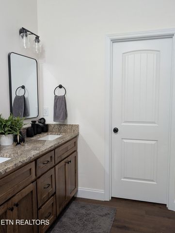 108 Shotgun Annie Rd, Jamestown, TN 38556