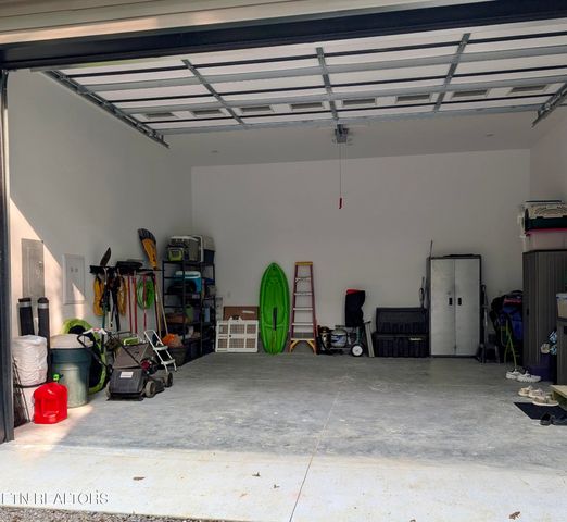 108 Shotgun Annie Rd, Jamestown, TN 38556