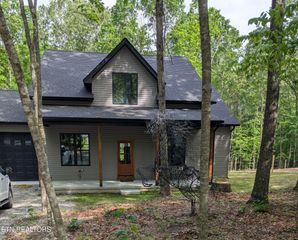 108 Shotgun Annie Rd, Jamestown, TN 38556