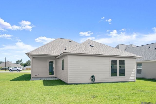 10440 Highcrest Dr, Denham Springs, LA 70706