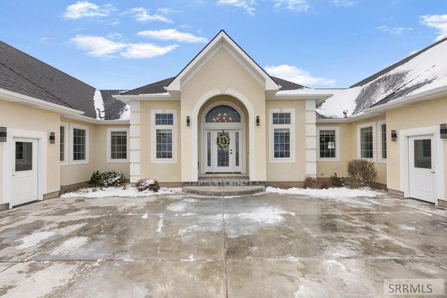 6070 E Sagewood Drive, Idaho Falls, ID 83406