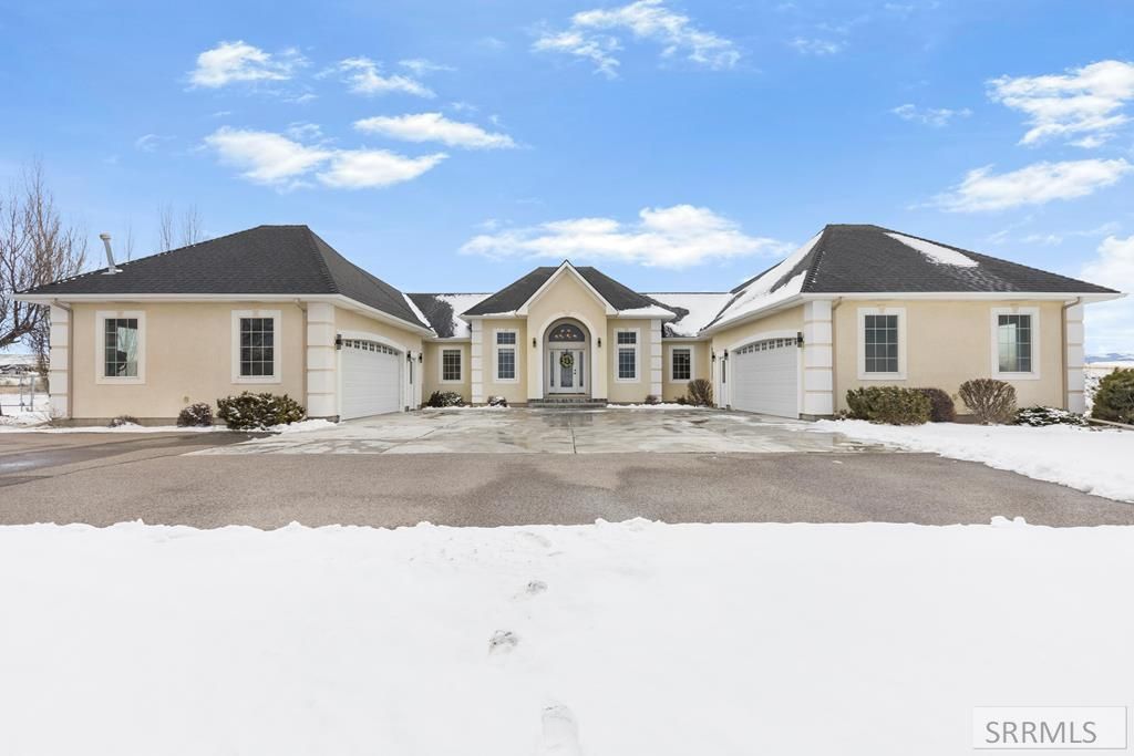 6070 E Sagewood Drive, Idaho Falls, ID 83406