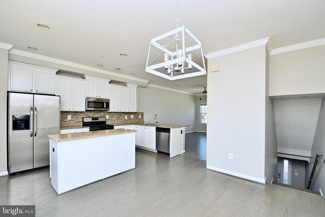 11177 SOUTHPORT PL, White Plains, MD 20695