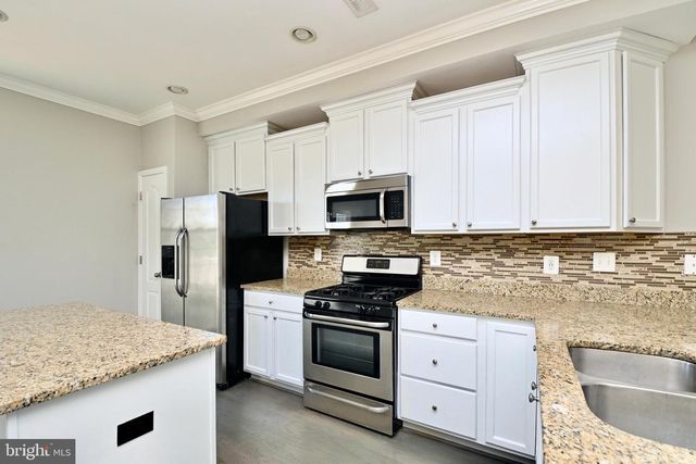 11177 SOUTHPORT PL, White Plains, MD 20695