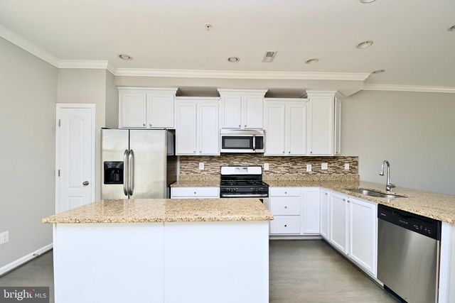 11177 SOUTHPORT PL, White Plains, MD 20695
