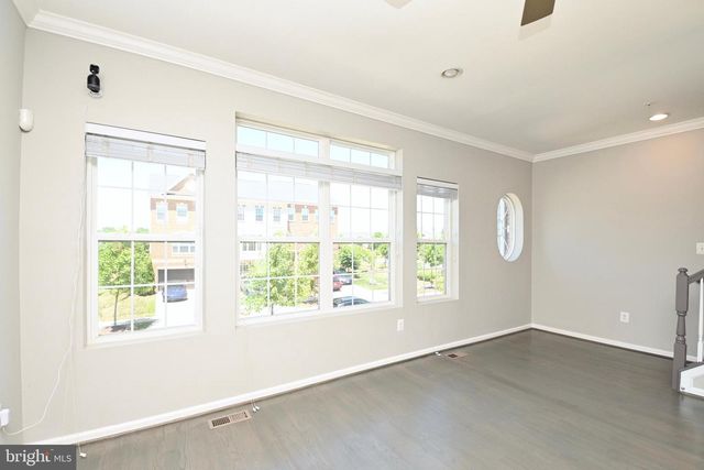 11177 SOUTHPORT PL, White Plains, MD 20695