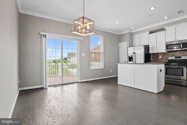 11177 SOUTHPORT PL, White Plains, MD 20695