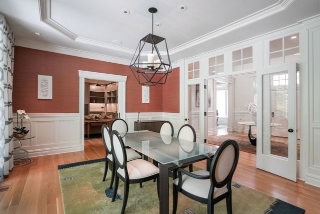 55 Ridge Hill Farm Rd, Wellesley, MA 02482