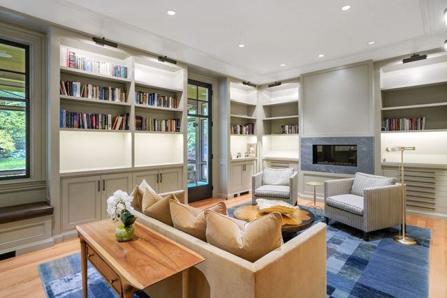 55 Ridge Hill Farm Rd, Wellesley, MA 02482
