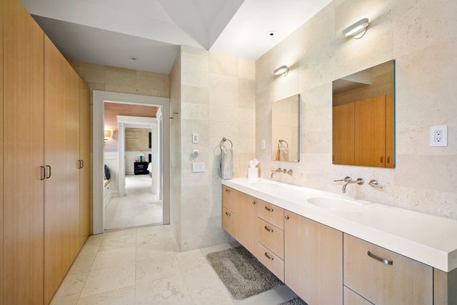 55 Ridge Hill Farm Rd, Wellesley, MA 02482