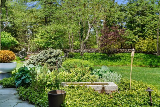 55 Ridge Hill Farm Rd, Wellesley, MA 02482
