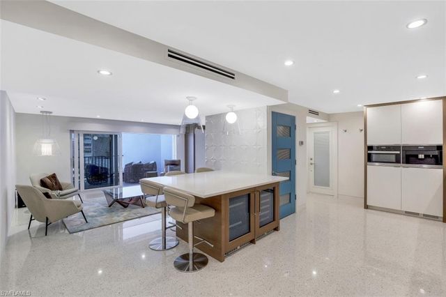 3951 Gulf Shore BLVD N # 1203, Naples, FL 34103