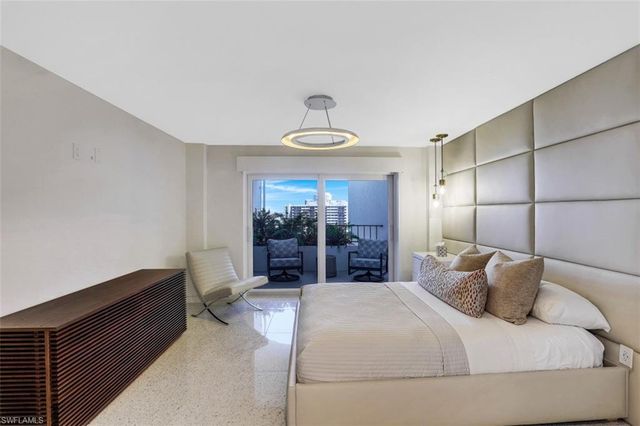 3951 Gulf Shore BLVD N # 1203, Naples, FL 34103