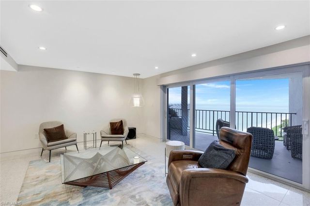 3951 Gulf Shore BLVD N # 1203, Naples, FL 34103