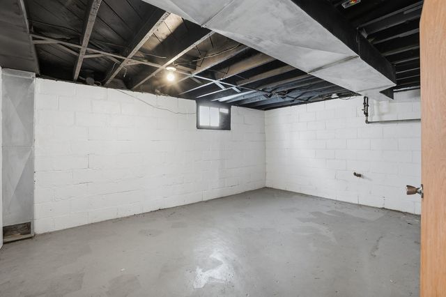 1117 19th Avenue, Rock Island, IL 61201