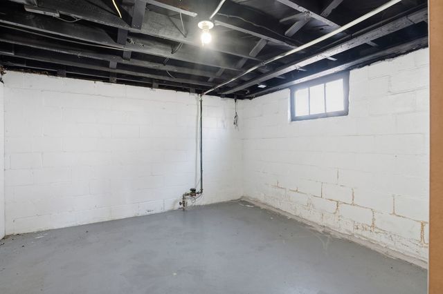 1117 19th Avenue, Rock Island, IL 61201