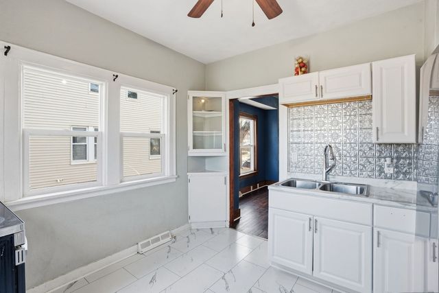 1117 19th Avenue, Rock Island, IL 61201