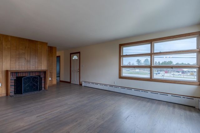 126 Dover Point Road, Dover, NH 03820