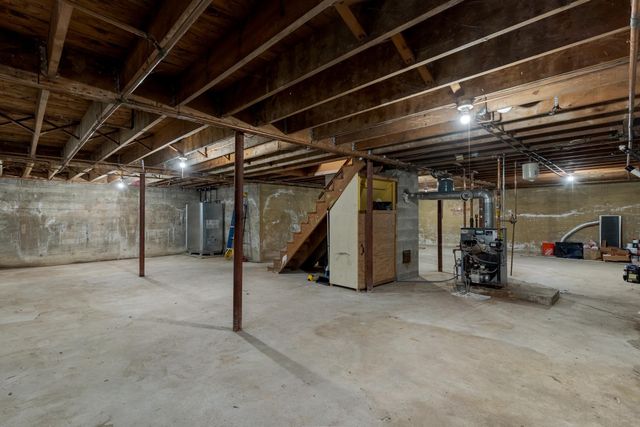 126 Dover Point Road, Dover, NH 03820