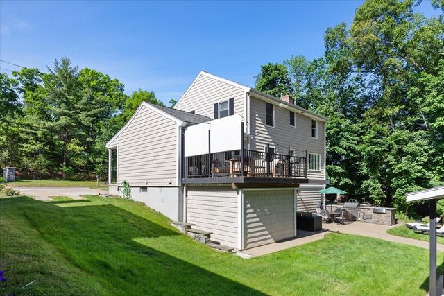 65 May St, Attleboro, MA 02703