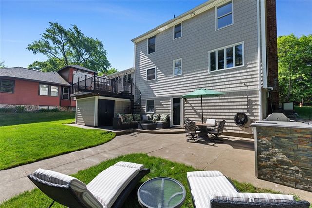 65 May St, Attleboro, MA 02703