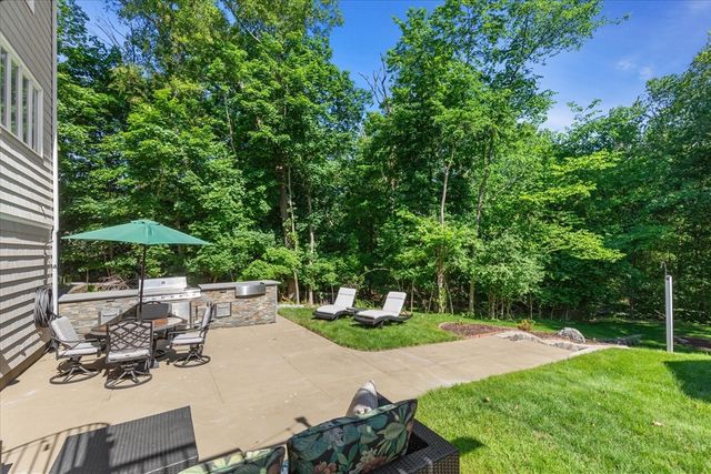65 May St, Attleboro, MA 02703