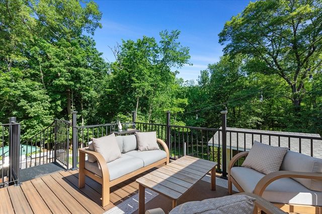 65 May St, Attleboro, MA 02703