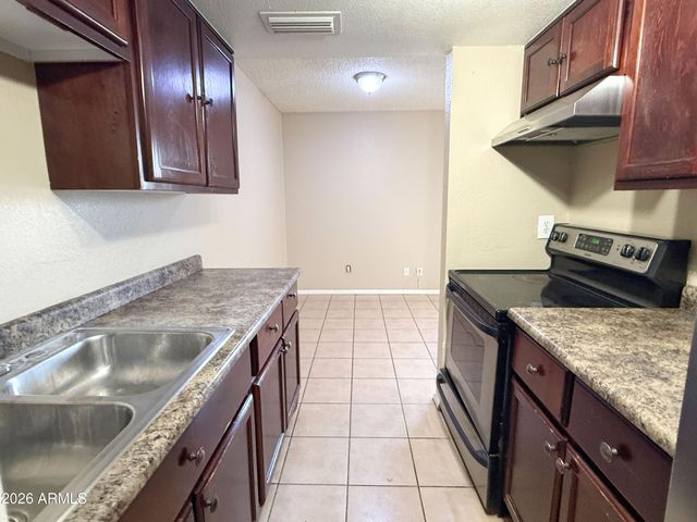 5244 W Lynwood Street, Phoenix, AZ 85043