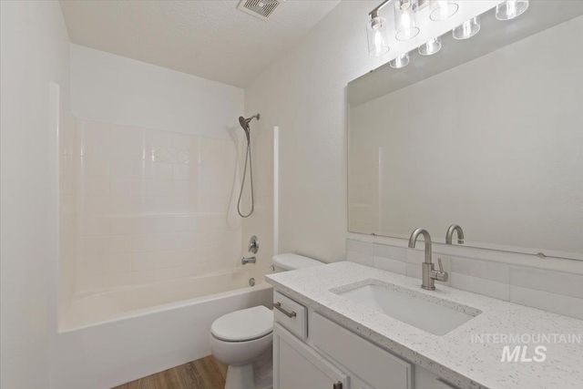 5418 Barkley, Caldwell, ID 83607