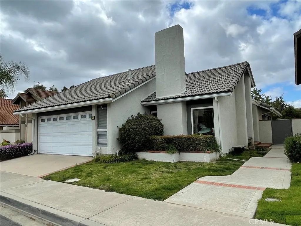 4 Campanero E, Irvine, CA 92620