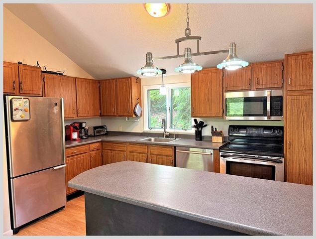 5 Durgin Circle, Campton, NH 03223
