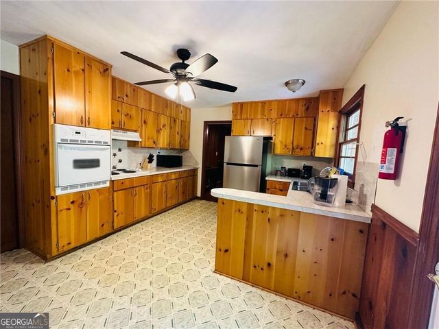 6441 Dunmoor Drive, Jonesboro, GA 30236