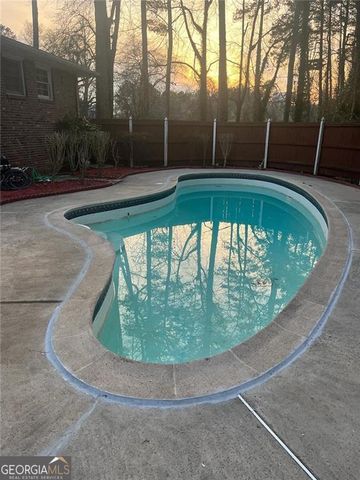 6441 Dunmoor Drive, Jonesboro, GA 30236