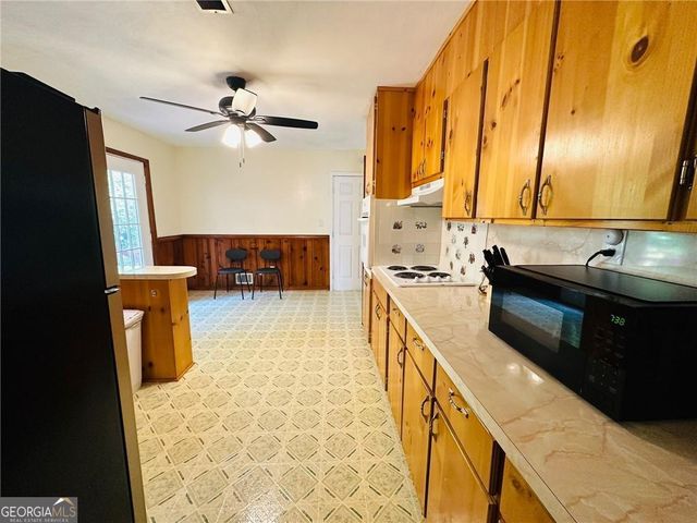 6441 Dunmoor Drive, Jonesboro, GA 30236