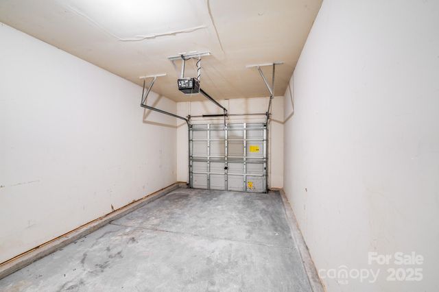 5232 Javitz Road, Charlotte, NC 28216