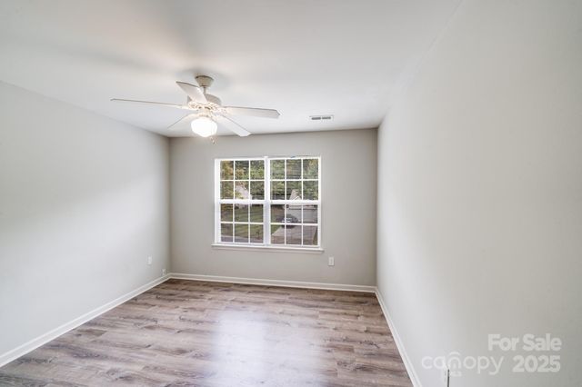 5232 Javitz Road, Charlotte, NC 28216