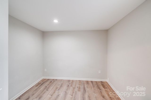 5232 Javitz Road, Charlotte, NC 28216