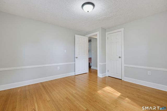 5 Flyers Drive, Norwich, CT 06360
