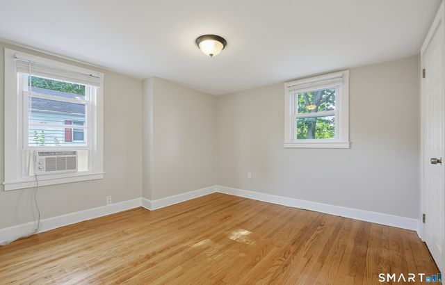 5 Flyers Drive, Norwich, CT 06360