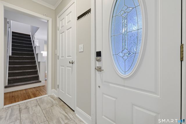 5 Flyers Drive, Norwich, CT 06360
