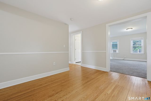 5 Flyers Drive, Norwich, CT 06360