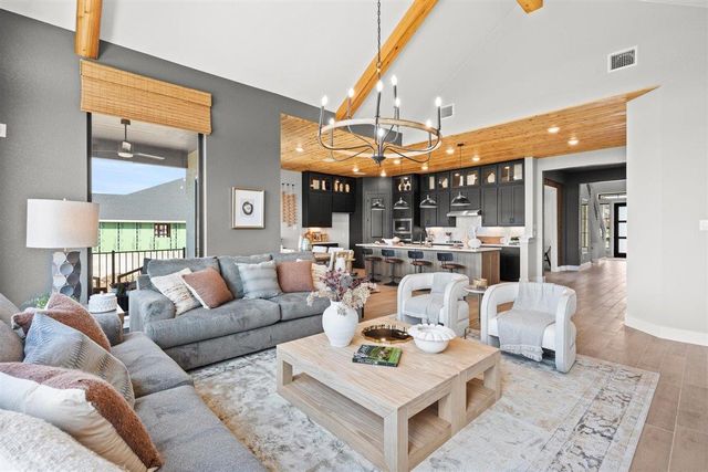 18708 Hopper LN, Austin, TX 78738